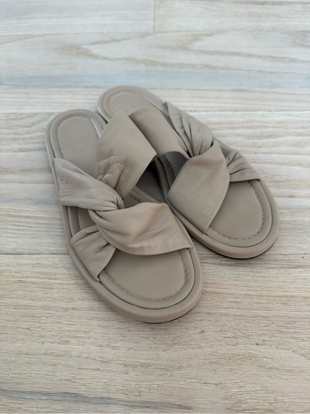 EVERLANE THE DAY TWIST SANDAL Size 9